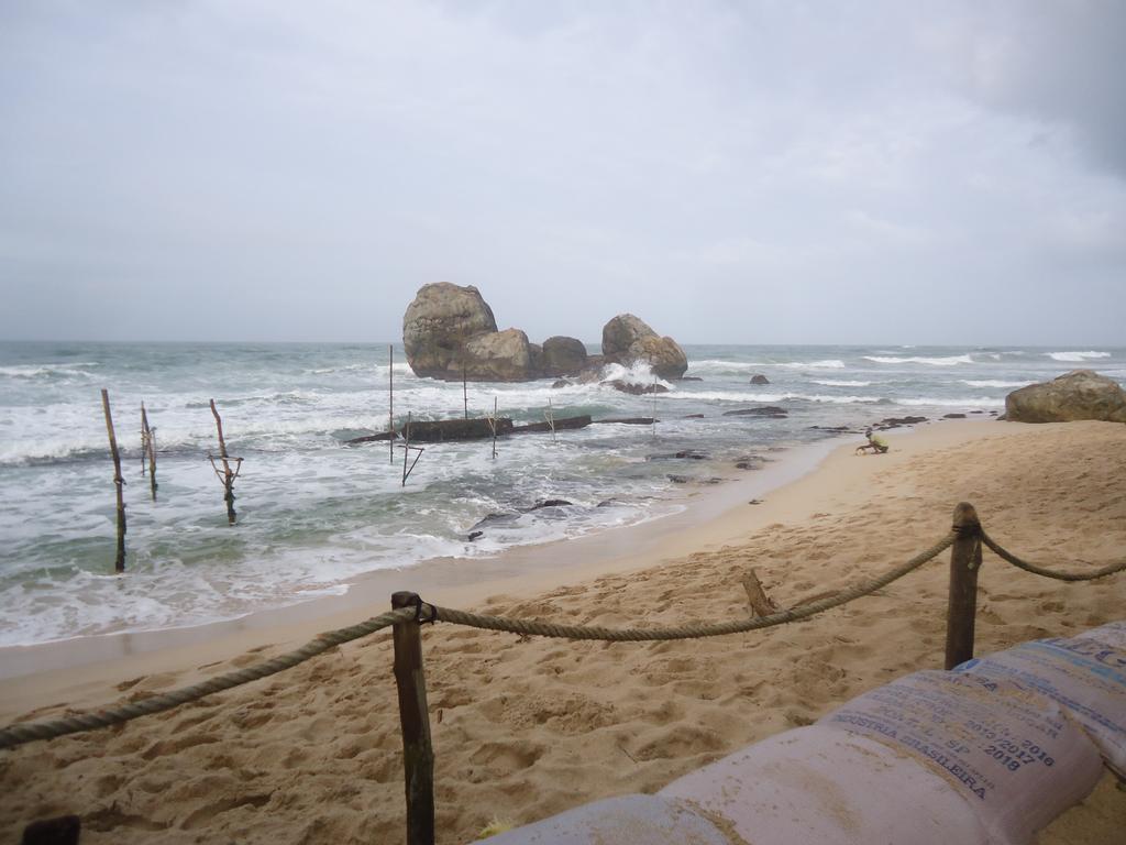 Sanaya Homestay Tangalle Esterno foto