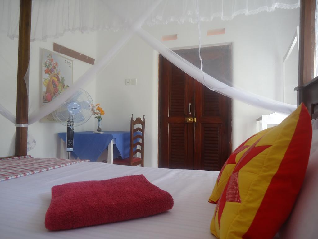 Sanaya Homestay Tangalle Esterno foto